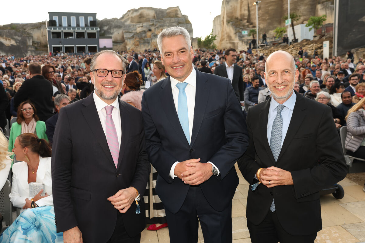 Vlnr Alexander Schallenberg Karl Nehammer Martin Kocher c Katharina Schiffl