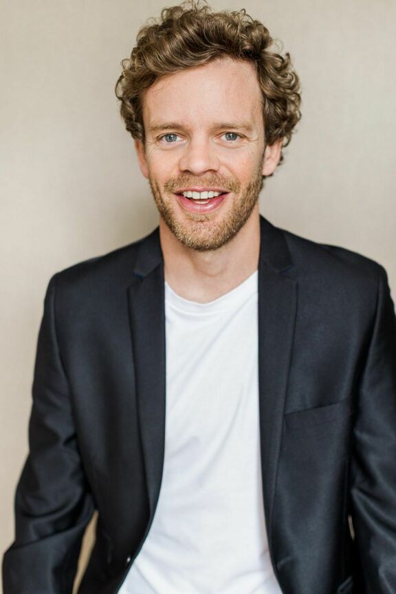 Peter Kirk by Theresa Pewal