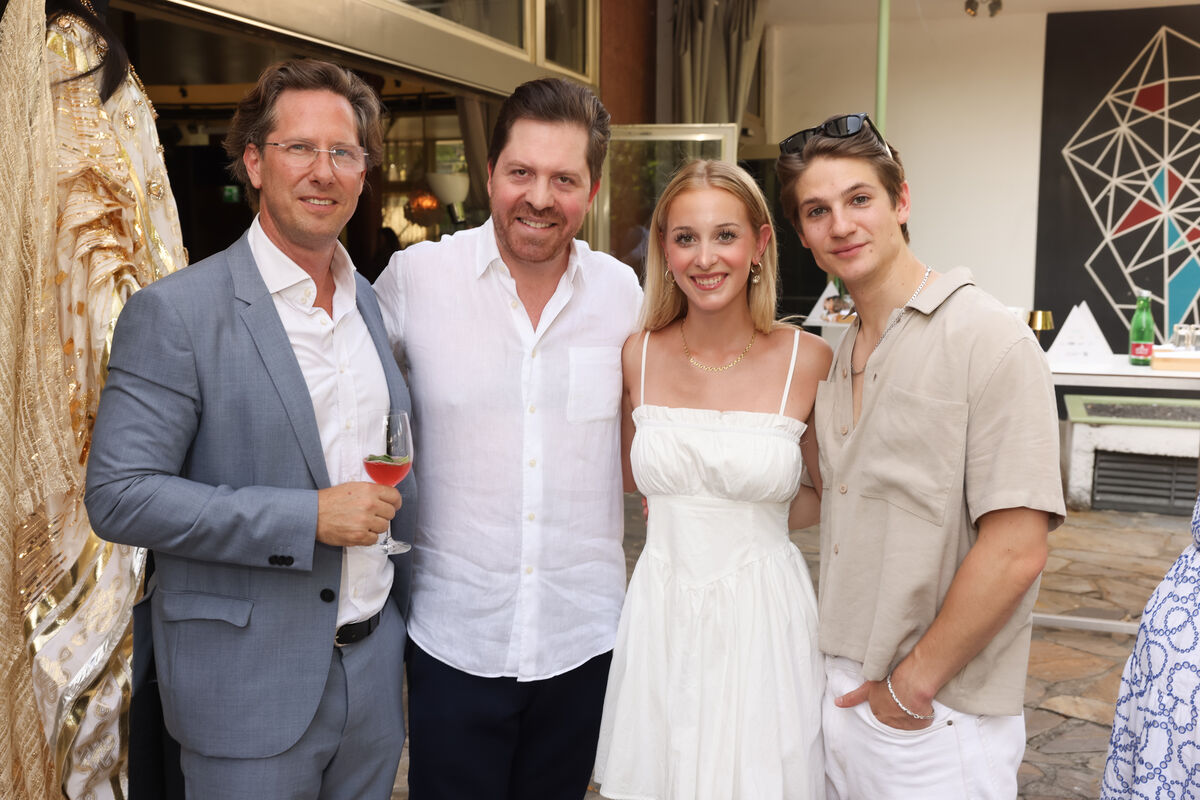 Michael Gröschl Daniel Serafin Anna Rosa Döller Timotheus Hollweg c Katharina Schiffl Michael Gröschl Daniel Serafin Anna Rosa Döller Timotheus Hollweg c Katharina Schiffl