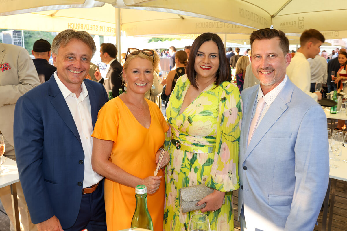 Elisabeth Pauer Gerbavsits und Astrid Eisenkopf mit Begleitung c Katharina Schiffl Elisabeth Pauer Gerbavsits und Astrid Eisenkopf mit Begleitung c Katharina Schiffl